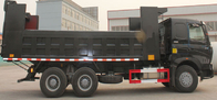 ダンプカーのダンプ トラック SINOTRUK HOWO A7 371HP 10 は採鉱産業のための 25tons を動かします