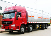 8X4 LHD Euro2 336HP のオイル タンクのトラック、30CBM 原油の交通機関のトラック