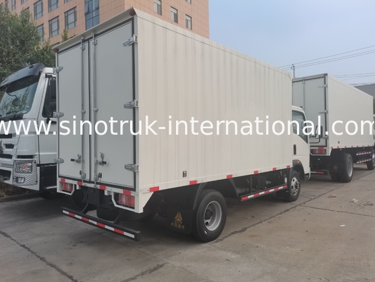 SINOTRUK HOWO プロの軽量トラック 低騒音 建設事業のためのRHD