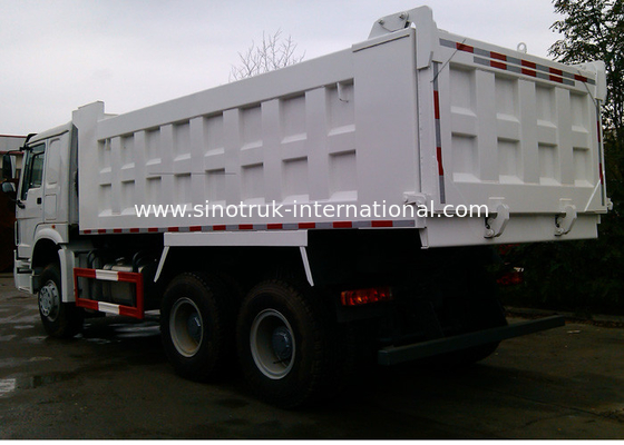 ダンプカーのダンプ トラック SINOTRUK HOWO 10 は負荷 25-40tons ZZ3257N3847A を動かします