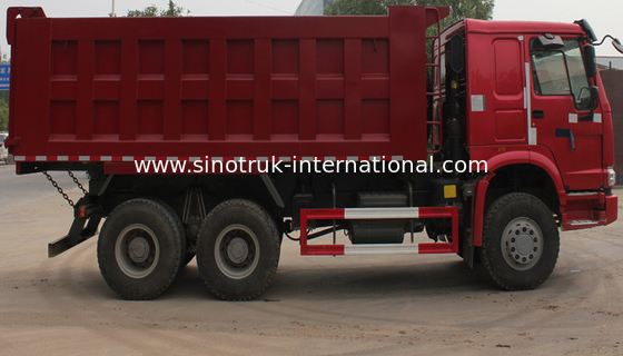 SINOTRUK HOWO のダンプカーのダンプ トラック 10 は 10-25CBM 負荷 25-40tons ZZ3257N3647A を動かします