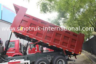 SINOTRUK HOWO のダンプ トラック 290HP 10Wheels LHD 25-40tons 10-25CBM ZZ3257M2947A