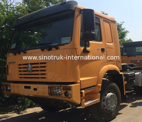 SINOTRUK HOWO のトラクターのトラック LHD 6X4 Euro2 420HP ZZ4257V3241V