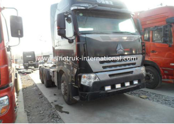 SINOTRUK HOWO A7 のトラクターのトラック RHD 6X4 Euro2 380HP ZZ4257N3247N1B