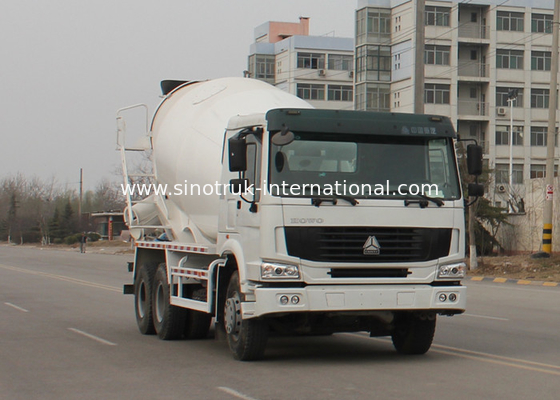 SINOTRUK HOWO のトラックミキサのトラック 12CBM 371HP 6X4 RHD ZZ5257GJBN4048W