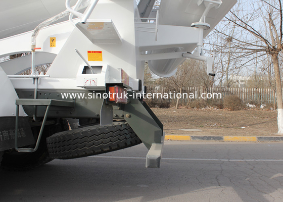 ミキサーのセメントのトラック 10CBM SINOTRUK HOHAN のトラックミキサ装置