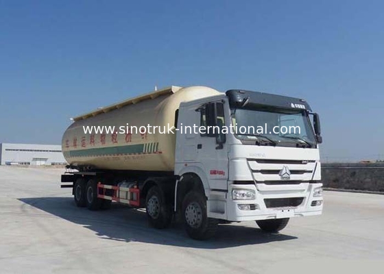 SINOTRUK HOWO の大きさのセメントのトラック 371HP 8X4 RHD 36-45CBM ZZ1317N4667W