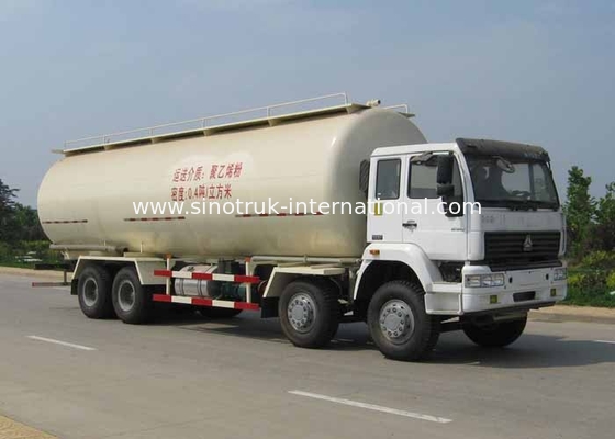 SINOTRUK HOWO の大きさのセメントのトラック 371HP 8X4 RHD 36-45CBM ZZ1317N4667W