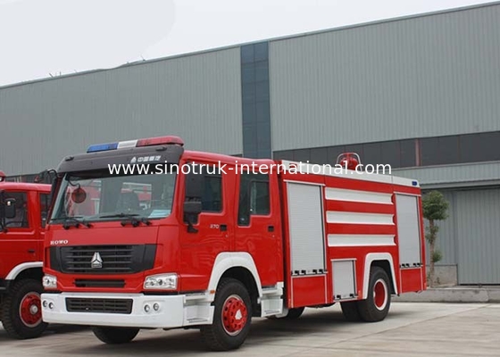 振りかけることのための 4X2 LHD の消火活動のトラック SINOTRUK HOWO 10CBM 290HP