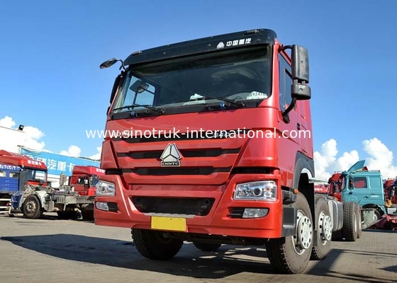 8X4 LHD のユーロ 2 の 336HP 赤い商業貨物箱のトラック 30-60 トン
