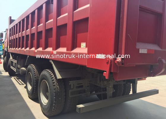 ダンプカー トラックSINOTRUK HOWO 371HP 12は31トンのLHDを20-30CBM ZZ3317N3567W動かします