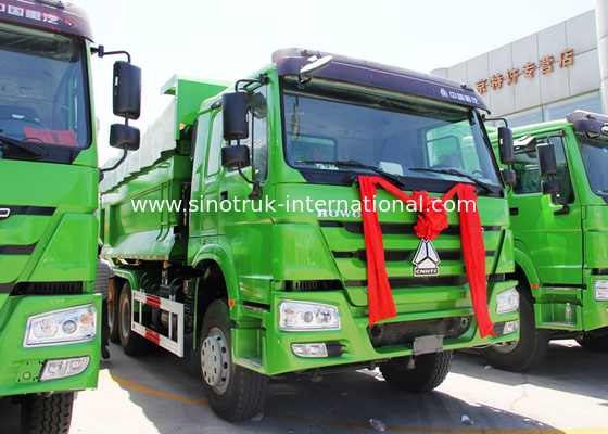 ユーロ2のSinotruk Howoのダンプ トラック5800 * 2300 * 1500mmの貨物ボディ重いダンプ トラック