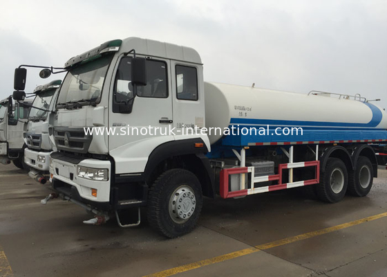 5000ガロンの給水車SINOTRUK 11.00R20の放射状のタイヤ9920の× 2496の× 3550のMm
