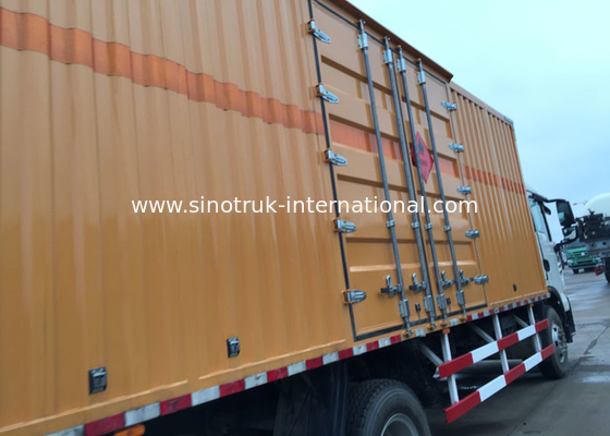高い安全性のヴァンCargo Truck SINOTRUK HOWO 4X2 LHDのユーロ2の貨物自動車車