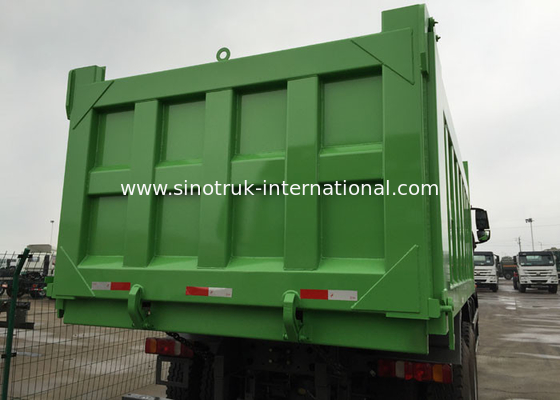 SINOTRUK HOWO A7のダンプカーのダンプ トラック25 - 30トンZZ3257N3847N1を採鉱するための10の車輪RHD