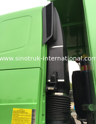 SINOTRUK HOWOの建築材のローディングのための重いダンプ トラックRHD 6X4