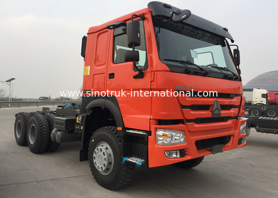 オレンジSINOTRUK HOWOの牽引のトラクターのトラックRHD 10は371 HP ZZ4257S3241Wを動かします