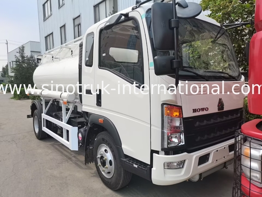 SINOTRUK HOWO 4X2 トランスポート オイルタンク トラック SINOTRUK HOWO 5-6CBM