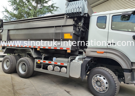 SINOTRUK HOWO LHD 6×4 10ホイール 40トンの採掘用 U型ダンプトラック