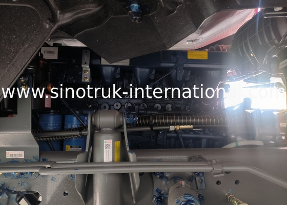 シノトルク ホウ トンパー ダンプ トラック Tx 400hp ユーロ 2 8 × 4 Lhd 12ホイール 赤