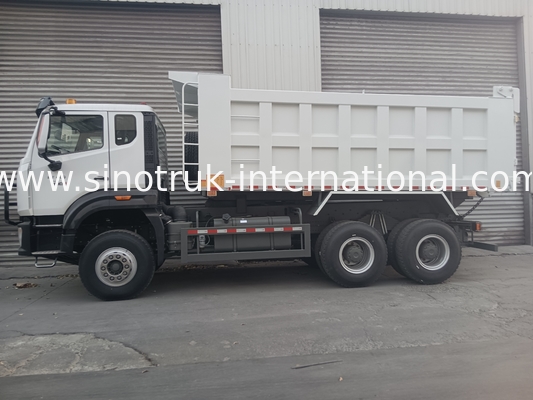 SINOTRUK HOWO 400 HP ターパーダンプトラック 建設用 N7 軍用バンパー警告ライト