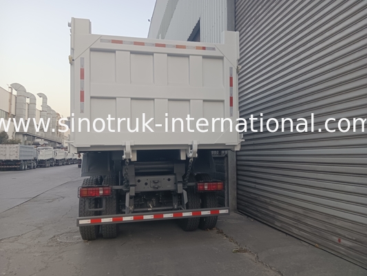 SINOTRUK HOWO 400 HP ターパーダンプトラック 建設用 N7 軍用バンパー警告ライト