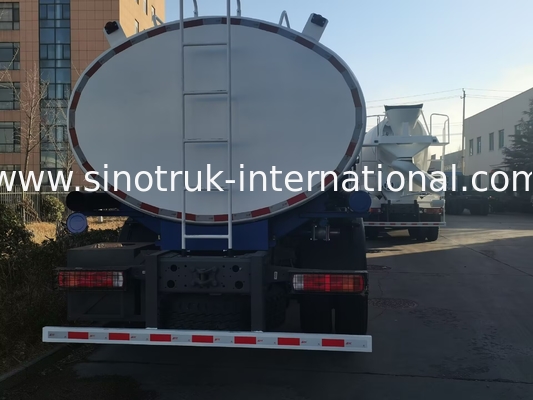 HOWO SINOTRUK 水タンク トラック 300HP トランク輸送