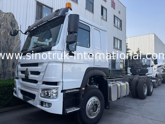 SINOTRUK HOWO トラック シャーシ SINOTRUK エンジン371HP 6 × 4 RHD 警告ライト付き ダンプトラック 貨物トラック 水道トラック