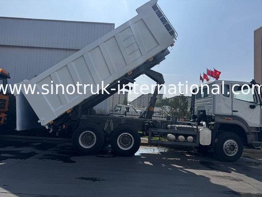 SINOTRUK HOHAN Howo ダンプトラック ミドルリフティング Weichai エンジン 6 × 4 LHD 長方形カーゴボックス 白 19-20CBM
