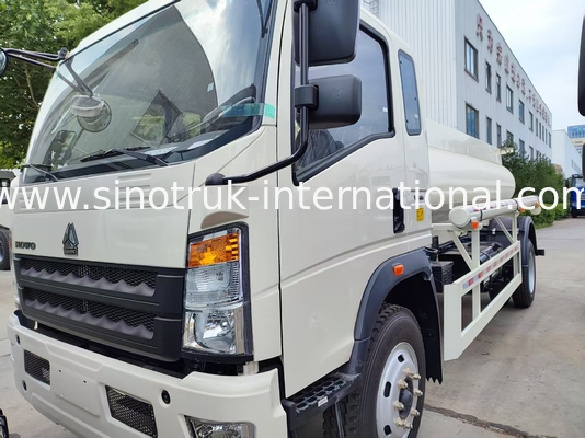 4x2 小型汚水吸引車 6CBM 容量 160HP 8.00R20 スチールタイヤ