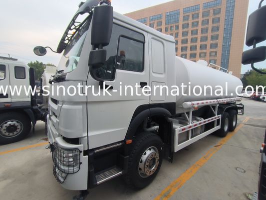 VGD95フロントアクスル性能と容量を備えた4650 1350mmホイールベース水タンク車