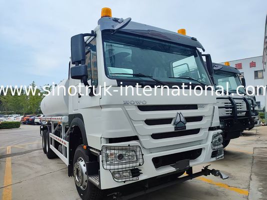 白 30CBM 水タンク車 (6×4、380HP、左ハンドル): 液体輸送の主な利点