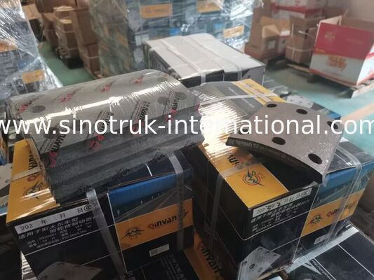 SINOTRUK HOWO ブラックブレーキライニング トラック＆トレーラー部品 WG9231342069
