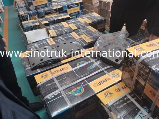 SINOTRUK HOWO ブラックブレーキライニング トラック＆トレーラー部品 WG9231342069