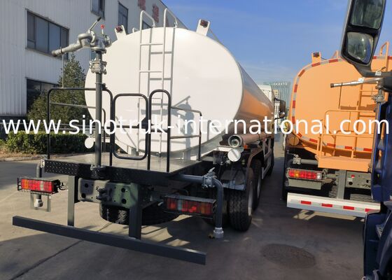 6〜8L エンジン容量 20000リットルの水タンク容量 トラック 水供給と灌輸プロジェクトのためのソリューション