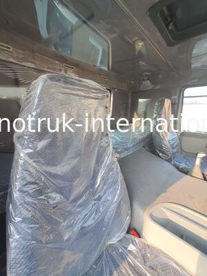 HOWO A7 中古 トラクター トラック LHD 6X4 ユーロ 2 371 HP 動力補助水力ステアリング 白