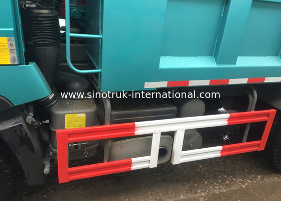 長い生命時間、5800*2300*1500mmの重いSINOTRUK HOWO A7のごみ捨て場のトラック