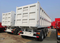 白の半貨物実用性のトレーラ トラックの収納箱の正常な懸濁液