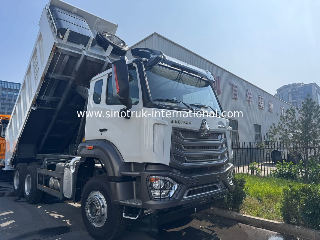 SINOTRUK HOHAN Howo ダンプトラック ミドルリフティング Weichai エンジン 6 × 4 LHD 長方形カーゴボックス 白 19-20CBM