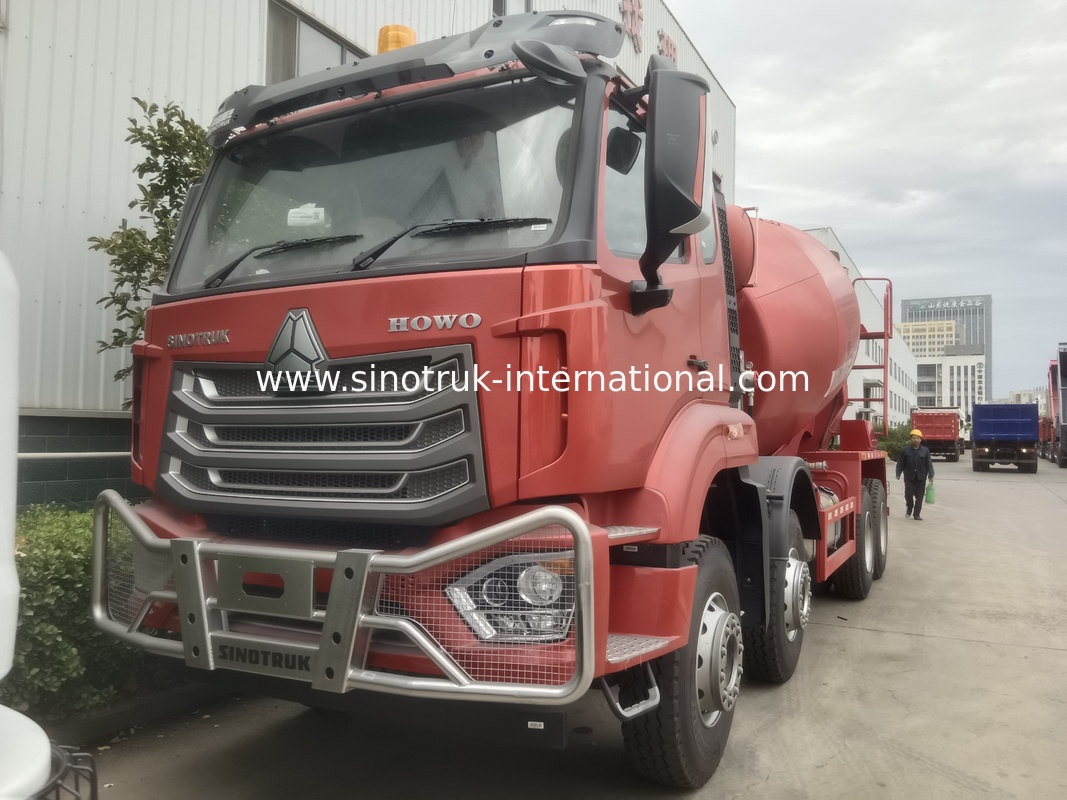 Red HOWO 8*4 Concrete Mixer: 371 Horsepower & Super-Large Loading Capacity