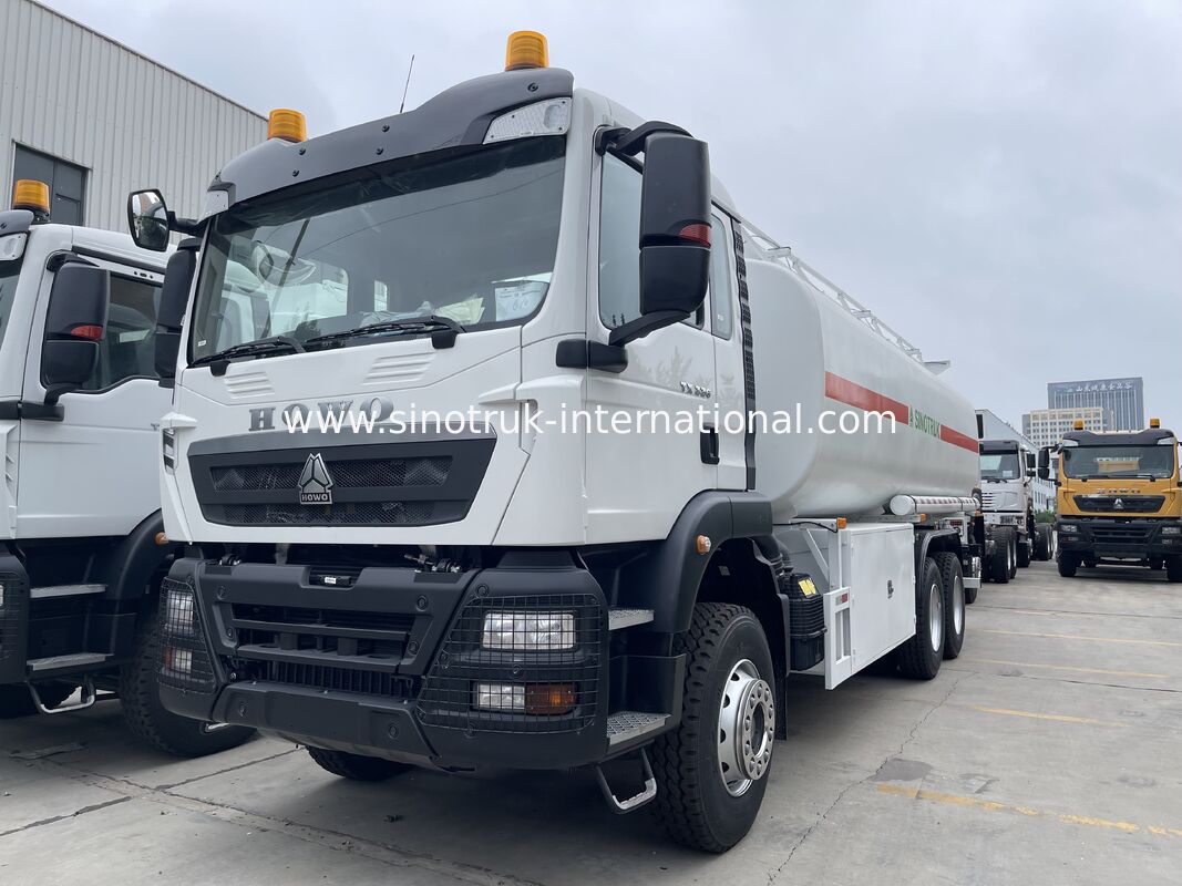 SINOTRUK HOWO Gas Tanker Truck 16-25CBM 6X4 LHD Euro2 336HP
