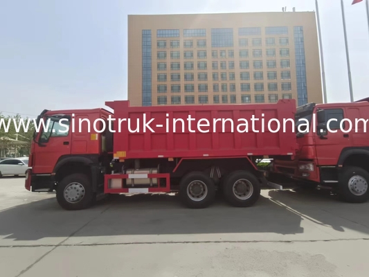 赤い色のSINOTRUK HOWOのダンプカーのダンプ トラックRHD 6×4 336HP