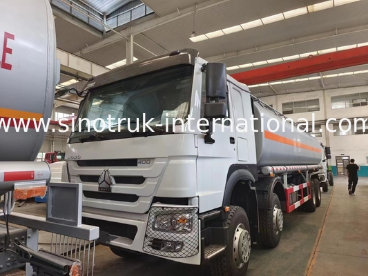 高性能のオイル タンクのトラック8X4 LHD Euro2 400HP 31000KG