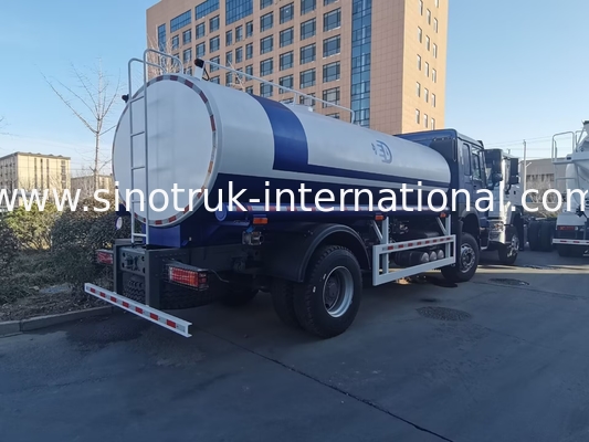 HOWO SINOTRUK 水タンク トラック 300HP トランク輸送