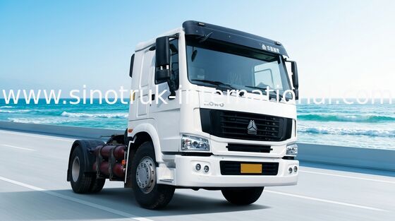 SINOTRUK HOWO のトラクターのトラック LHD 4X2 Euro2 420HP ZZ4187V3511V